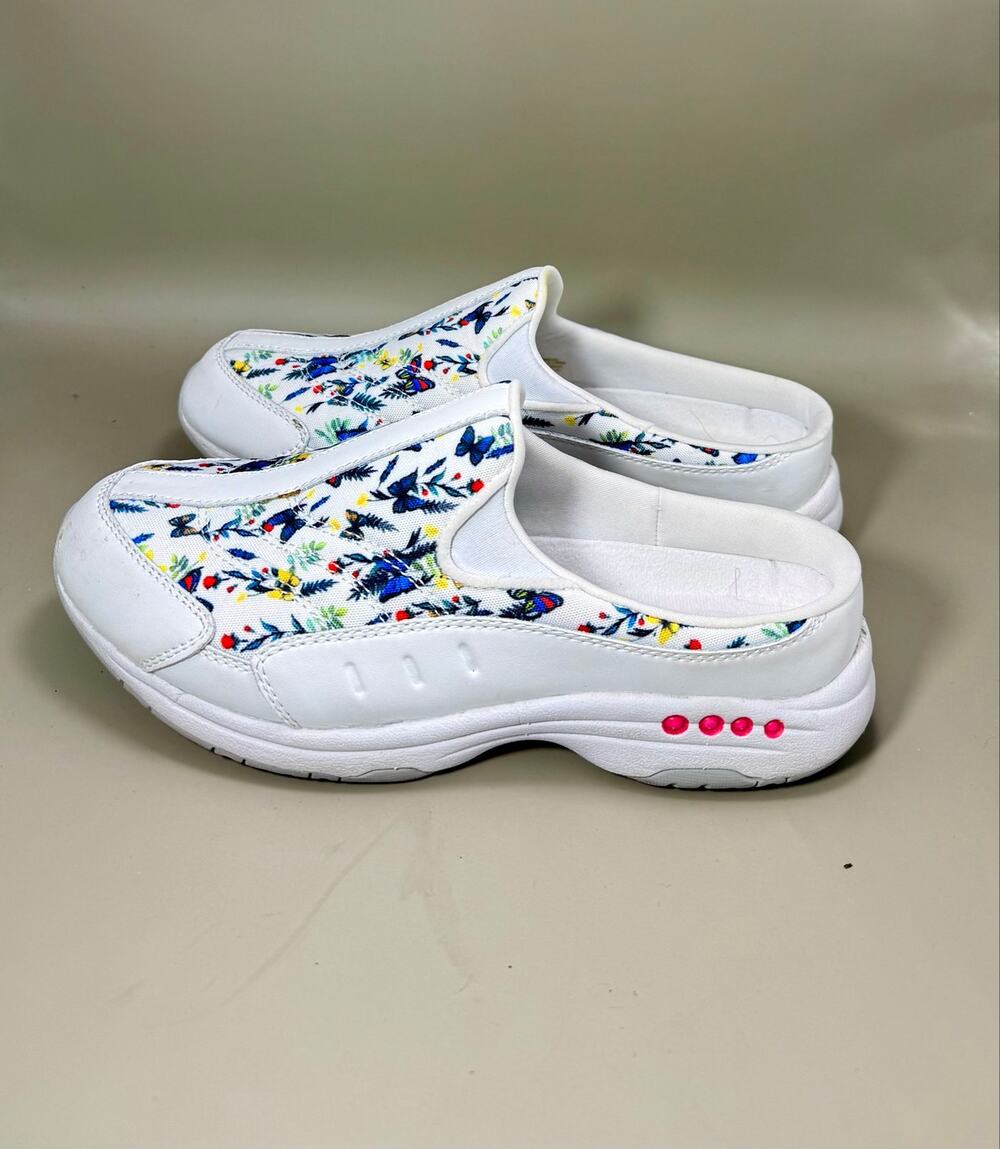 NWOT EASY SPIRIT TRAVEL TIME WHITE LEATHER FLORAL EASY SLIP ON CLOG SNEAKERS